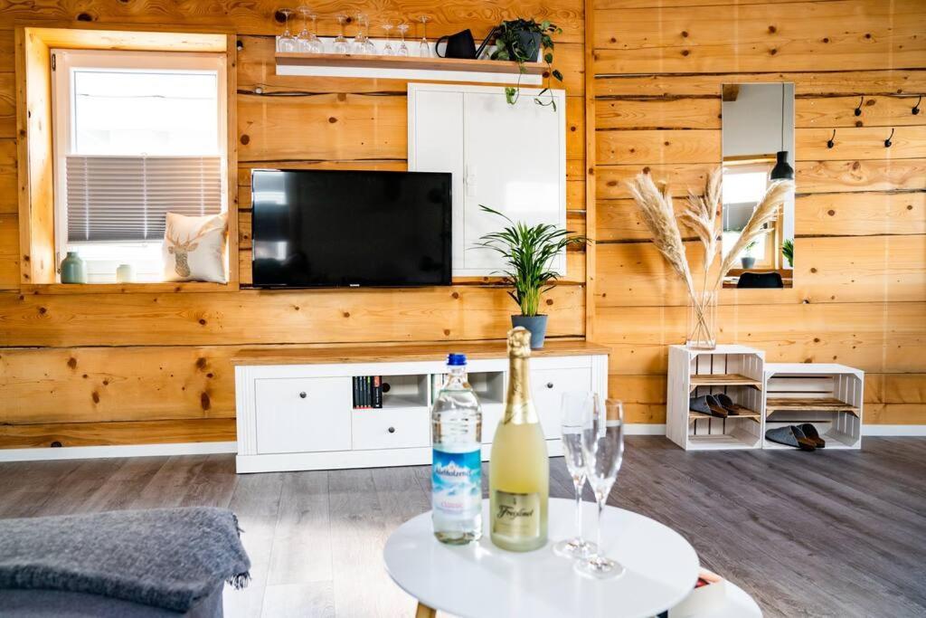 Neu Renoviertes Ferienhaus/Wohnunng Kleine Auszeit Sonnenbuhl Luaran gambar